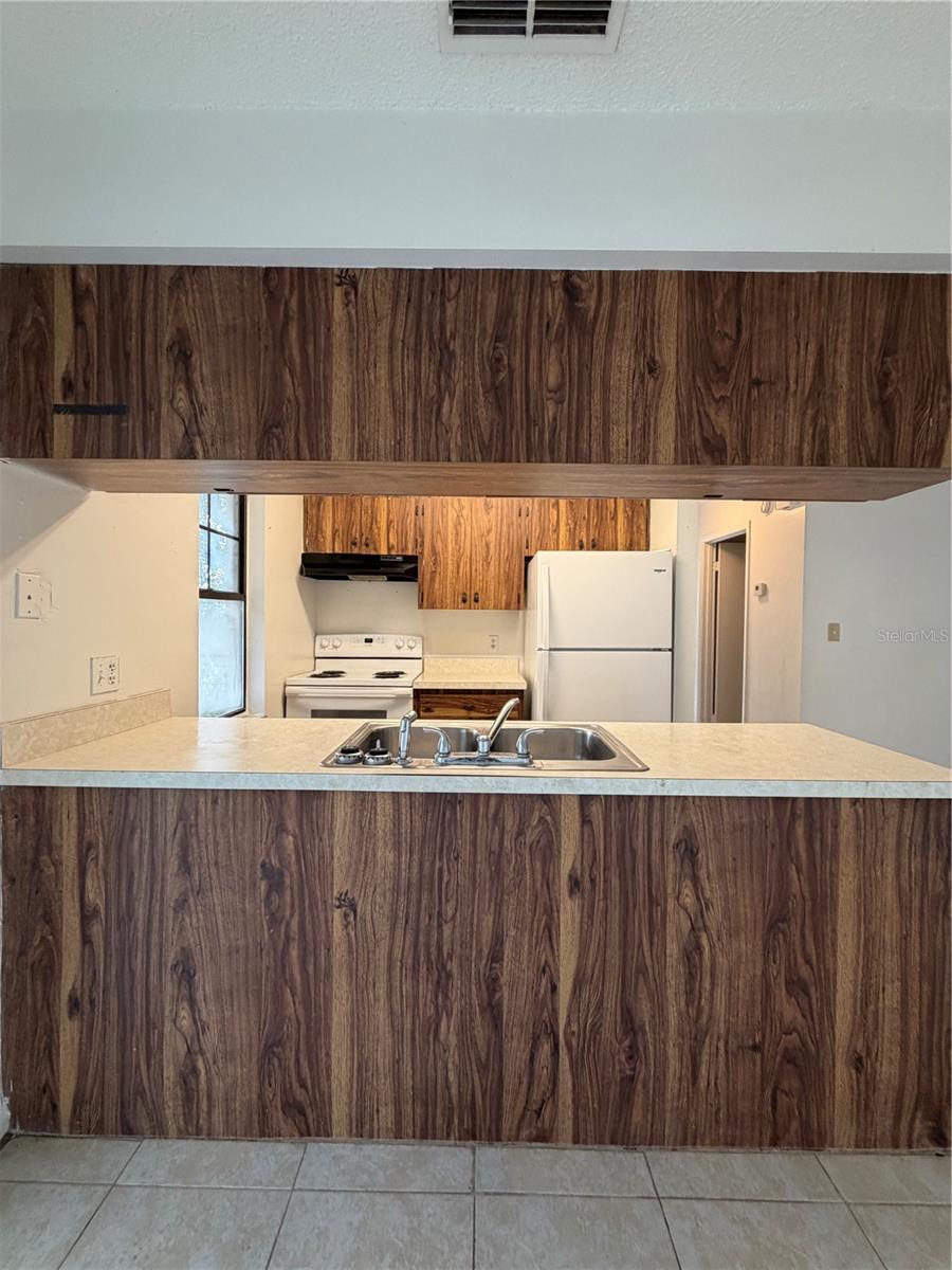 OCALA HEIGHTS - Residential Lease