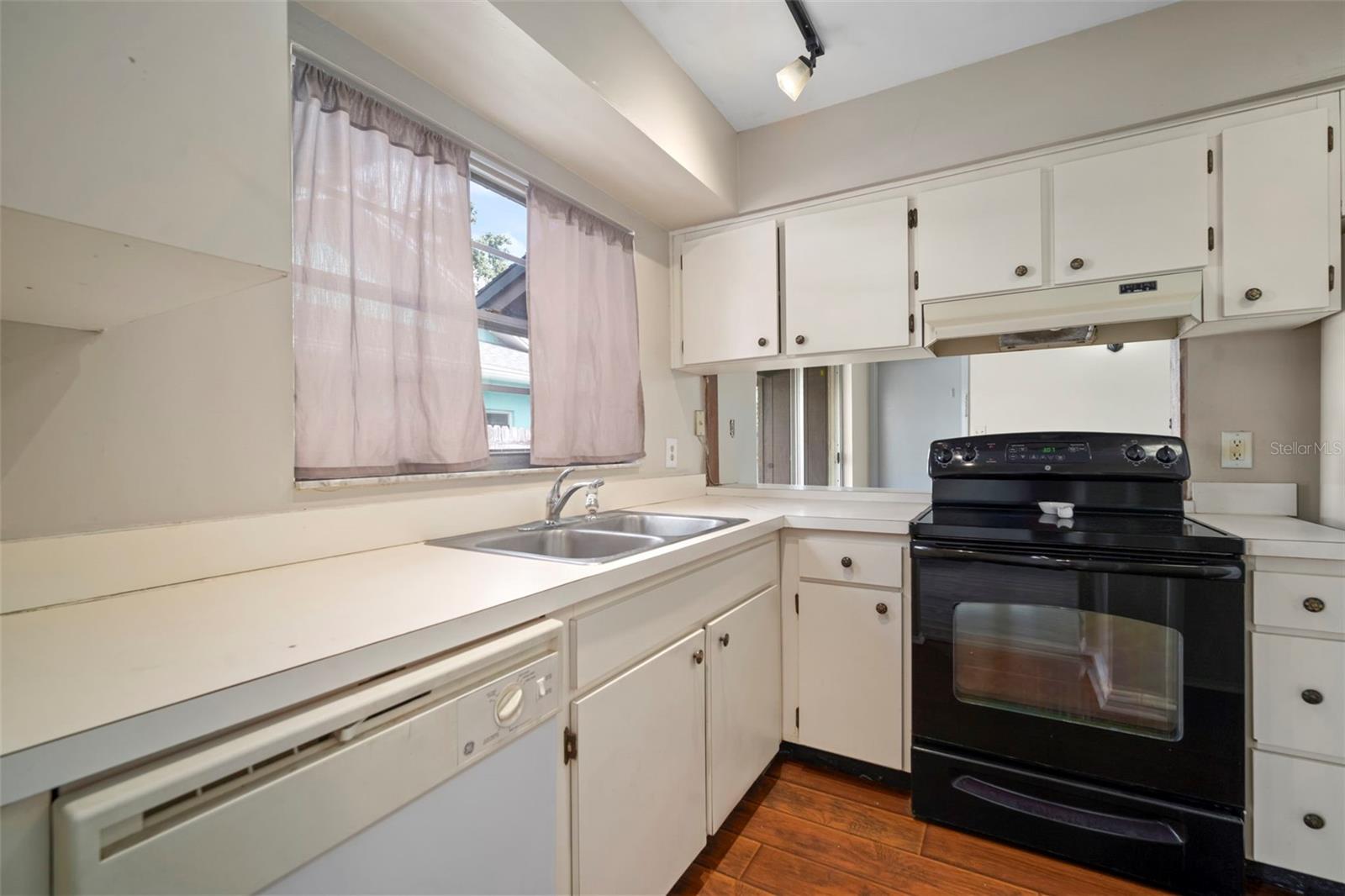 LAKEMONT UNIT 2 - Residential