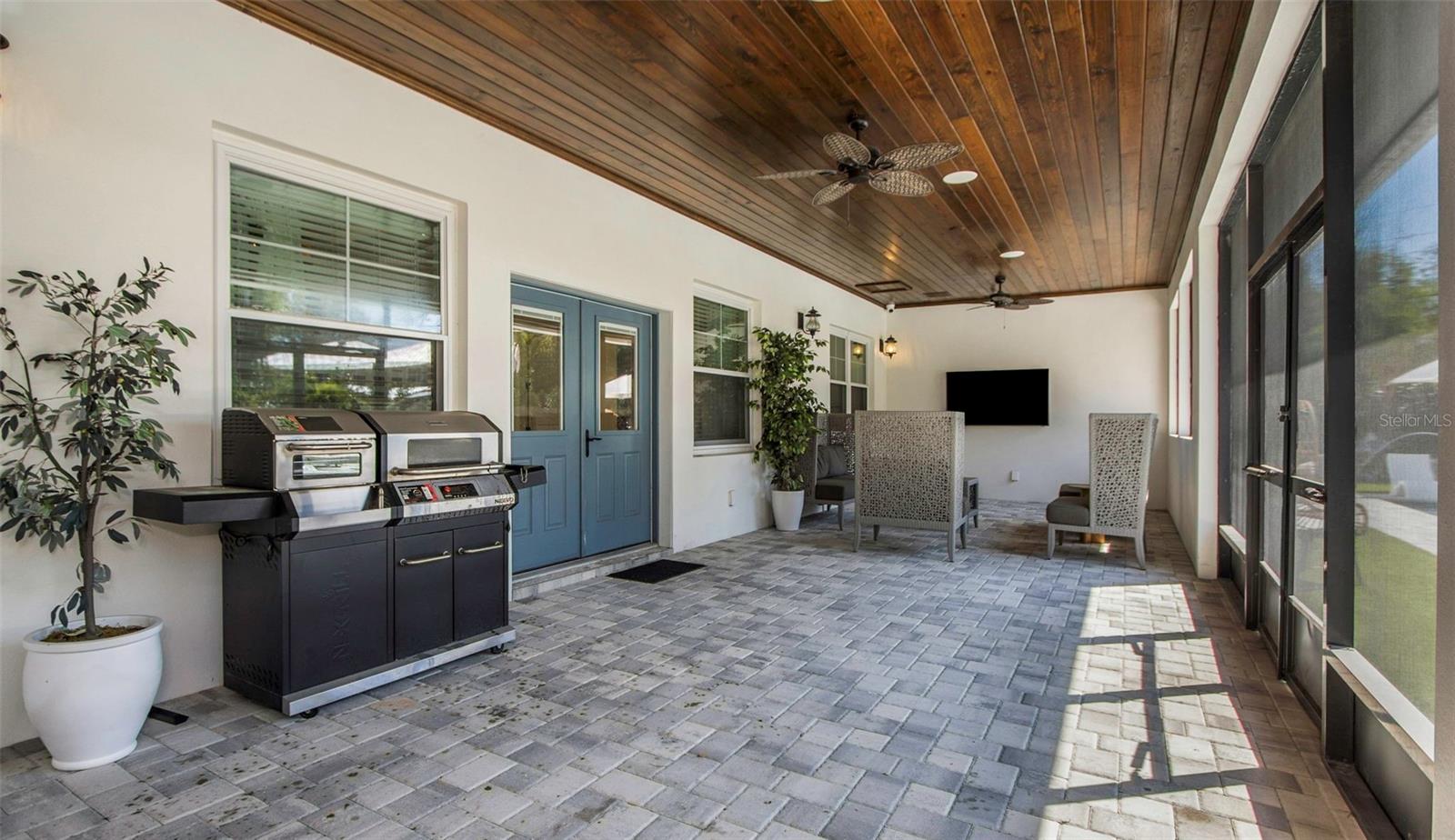 MORRISON COURT - Residential
