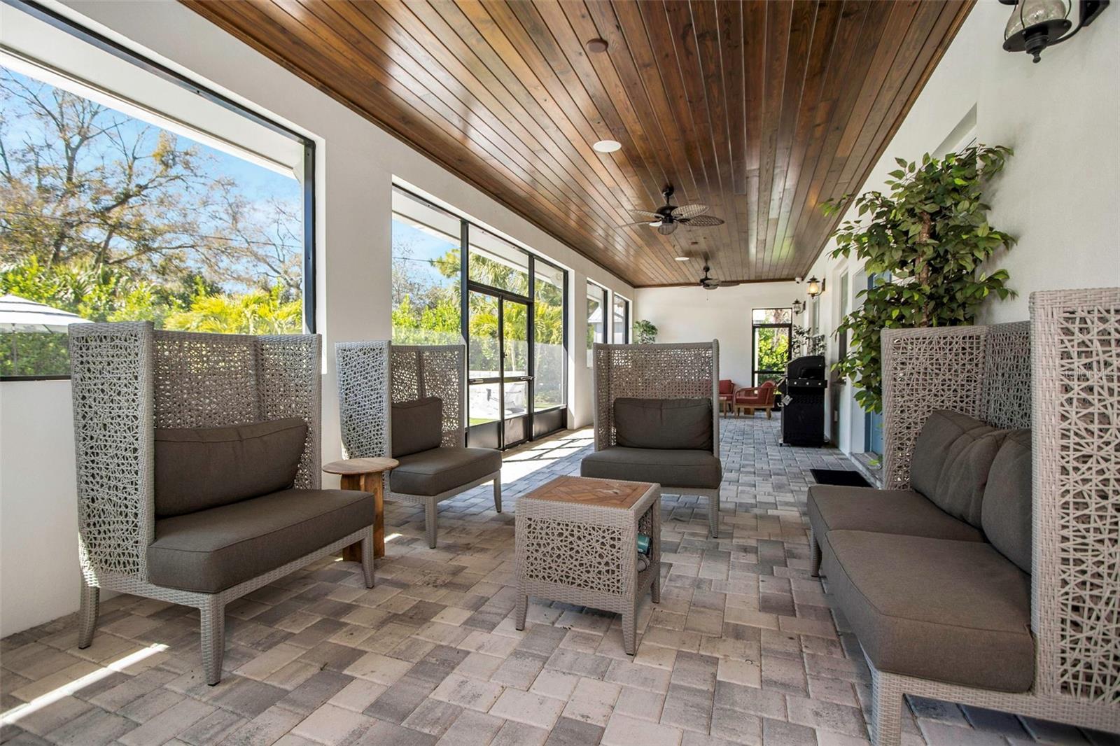 MORRISON COURT - Residential