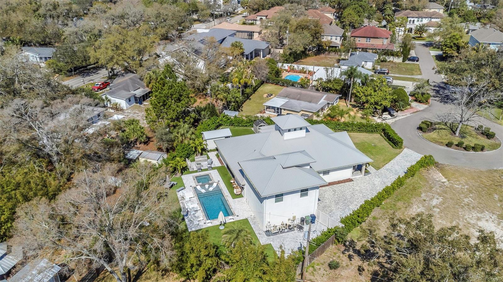 MORRISON COURT - Residential