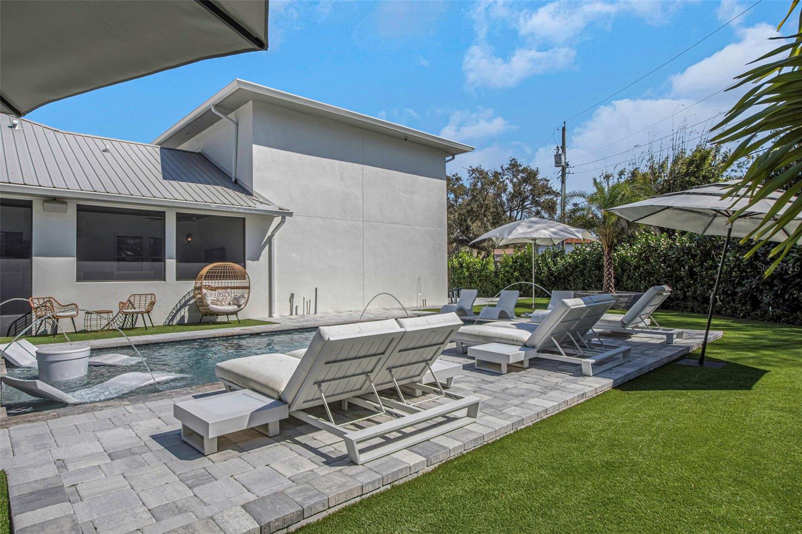 MORRISON COURT - Residential