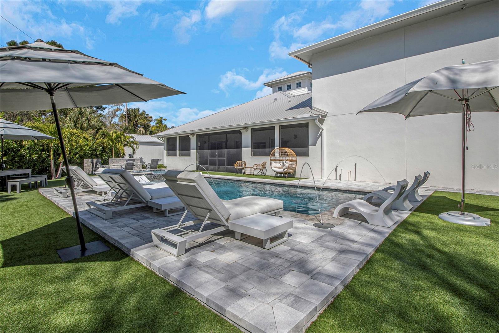 MORRISON COURT - Residential
