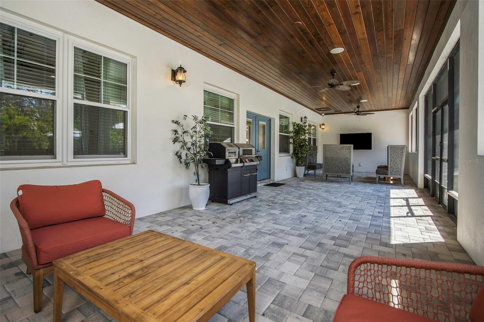 MORRISON COURT - Residential