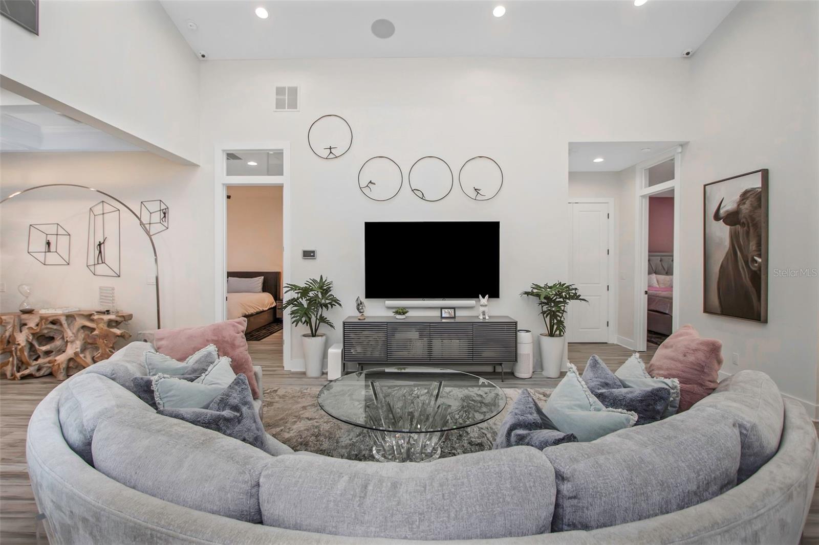 MORRISON COURT - Residential