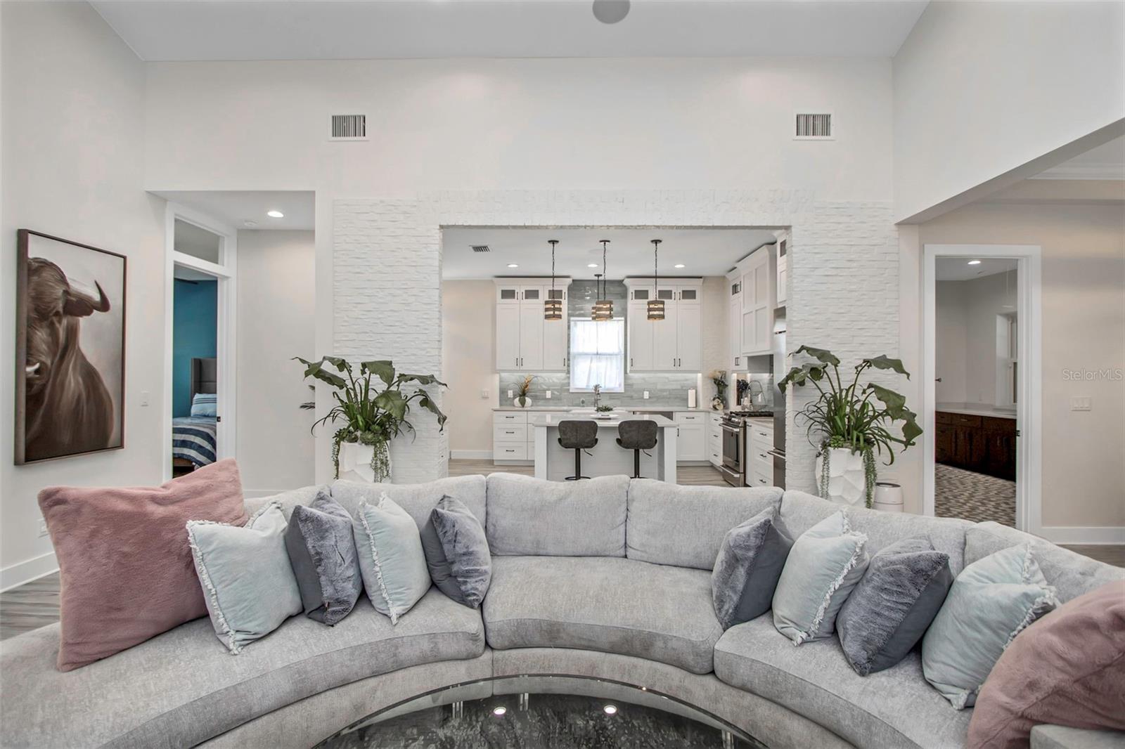MORRISON COURT - Residential