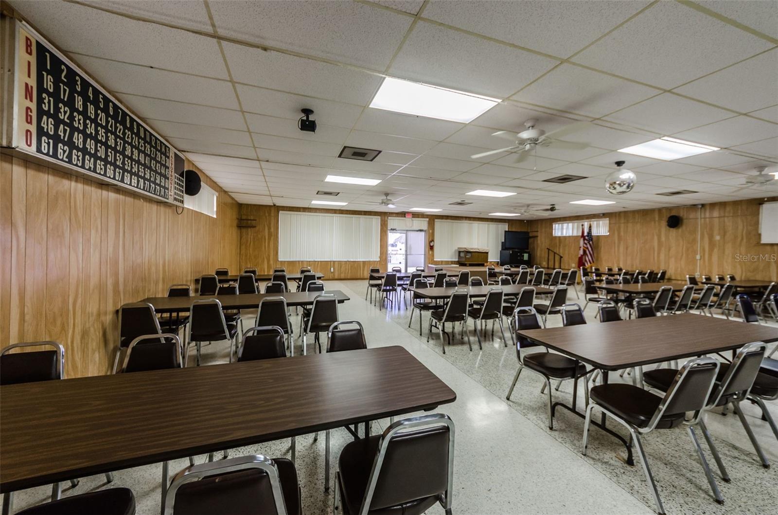 PARADISE SHORES - Residential