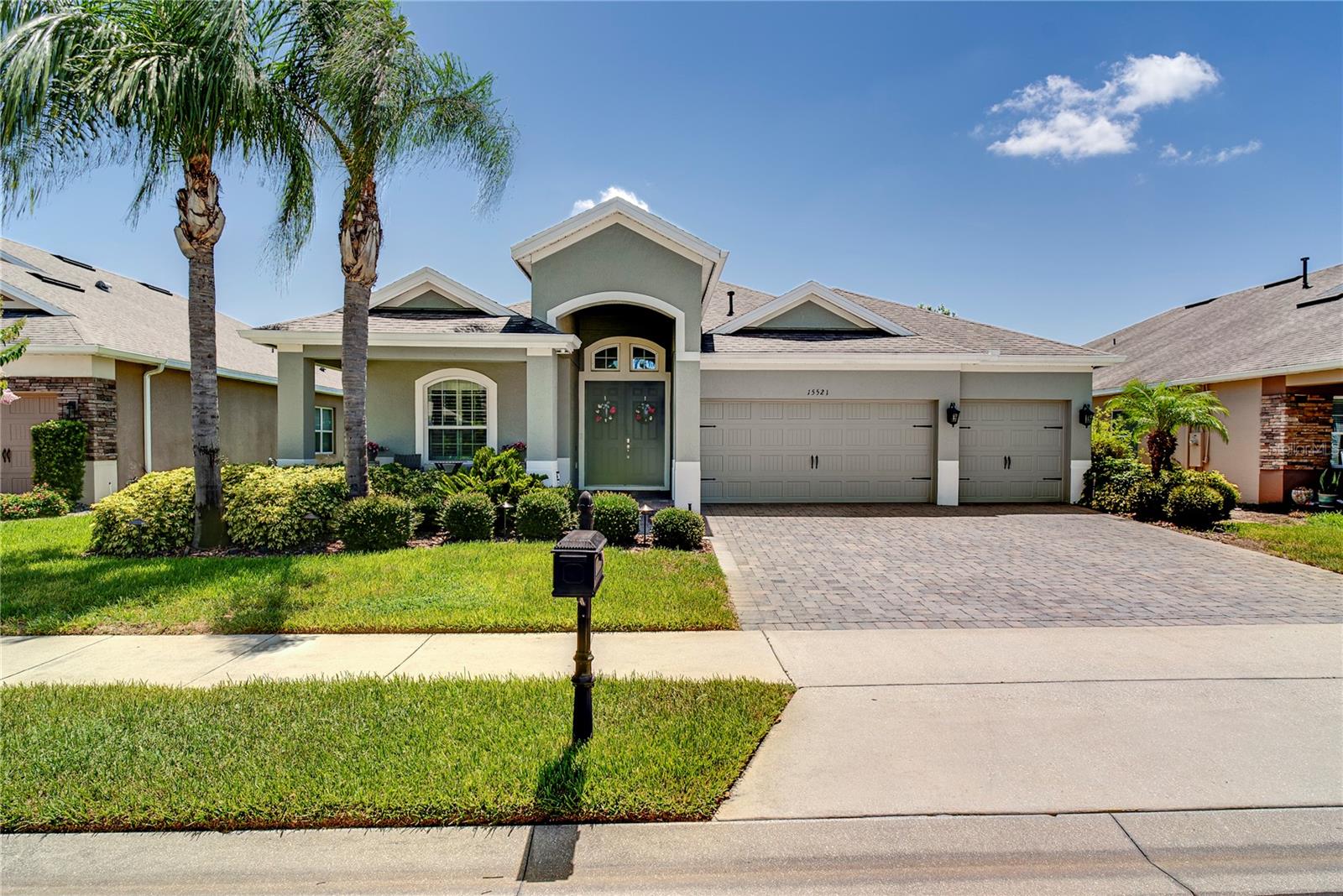 15521 SANDFIELD LOOP