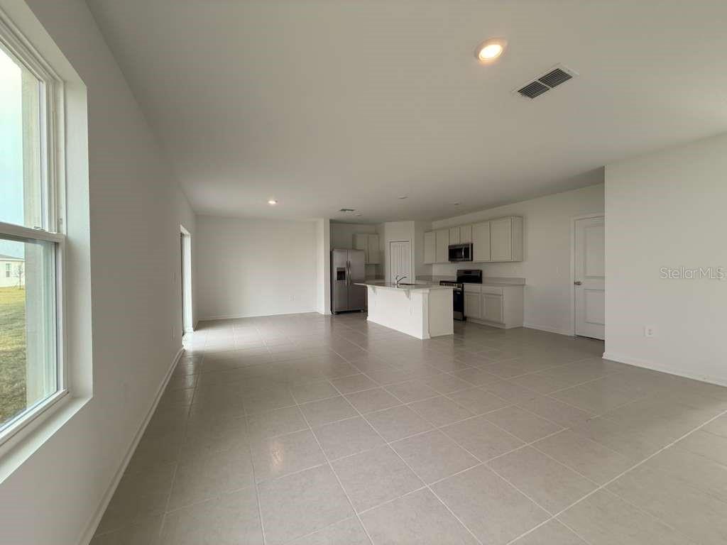 HAMILTON BLUFF SUB - Residential Lease