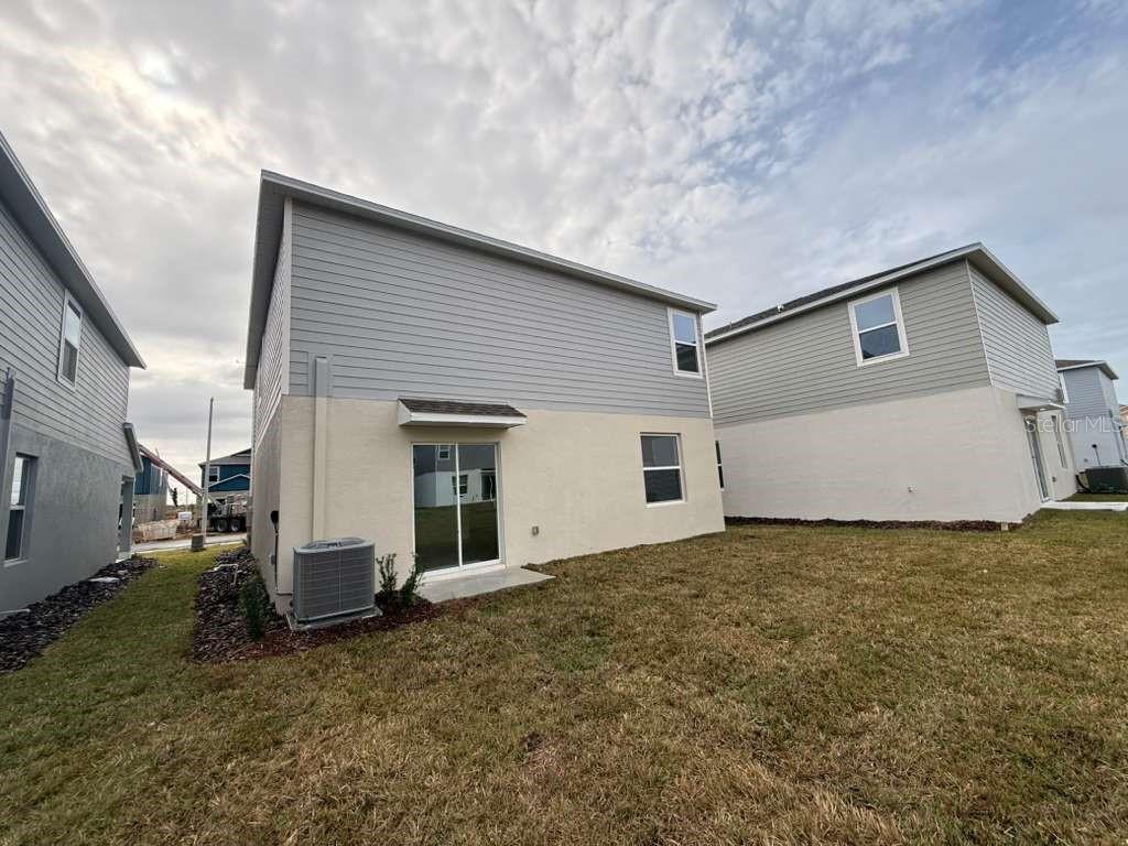 HAMILTON BLUFF SUB - Residential Lease