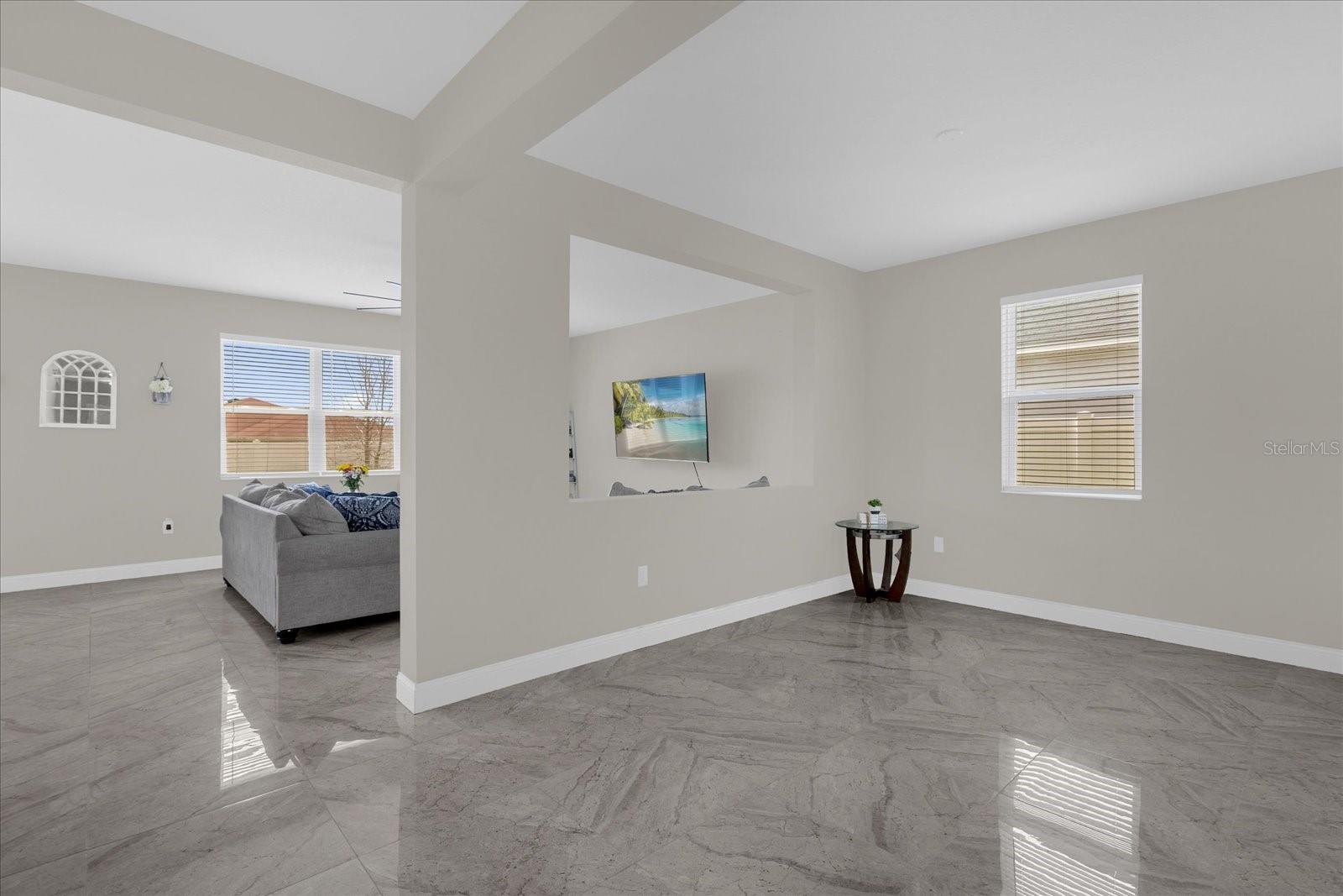 GRAMERCY FARMS PH 7 PG 25 PG 126 LOT 734 - Residential