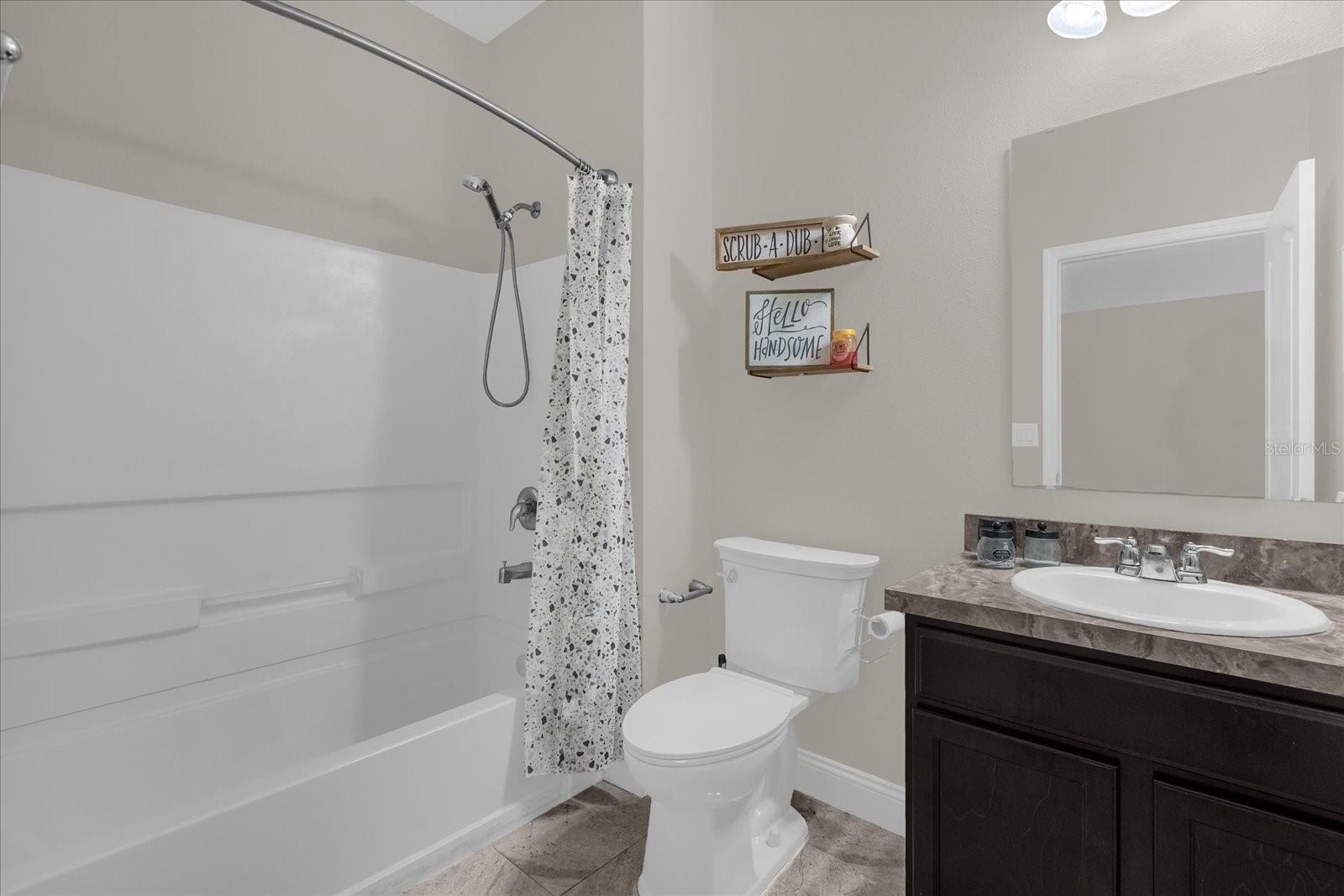 GRAMERCY FARMS PH 7 PG 25 PG 126 LOT 734 - Residential