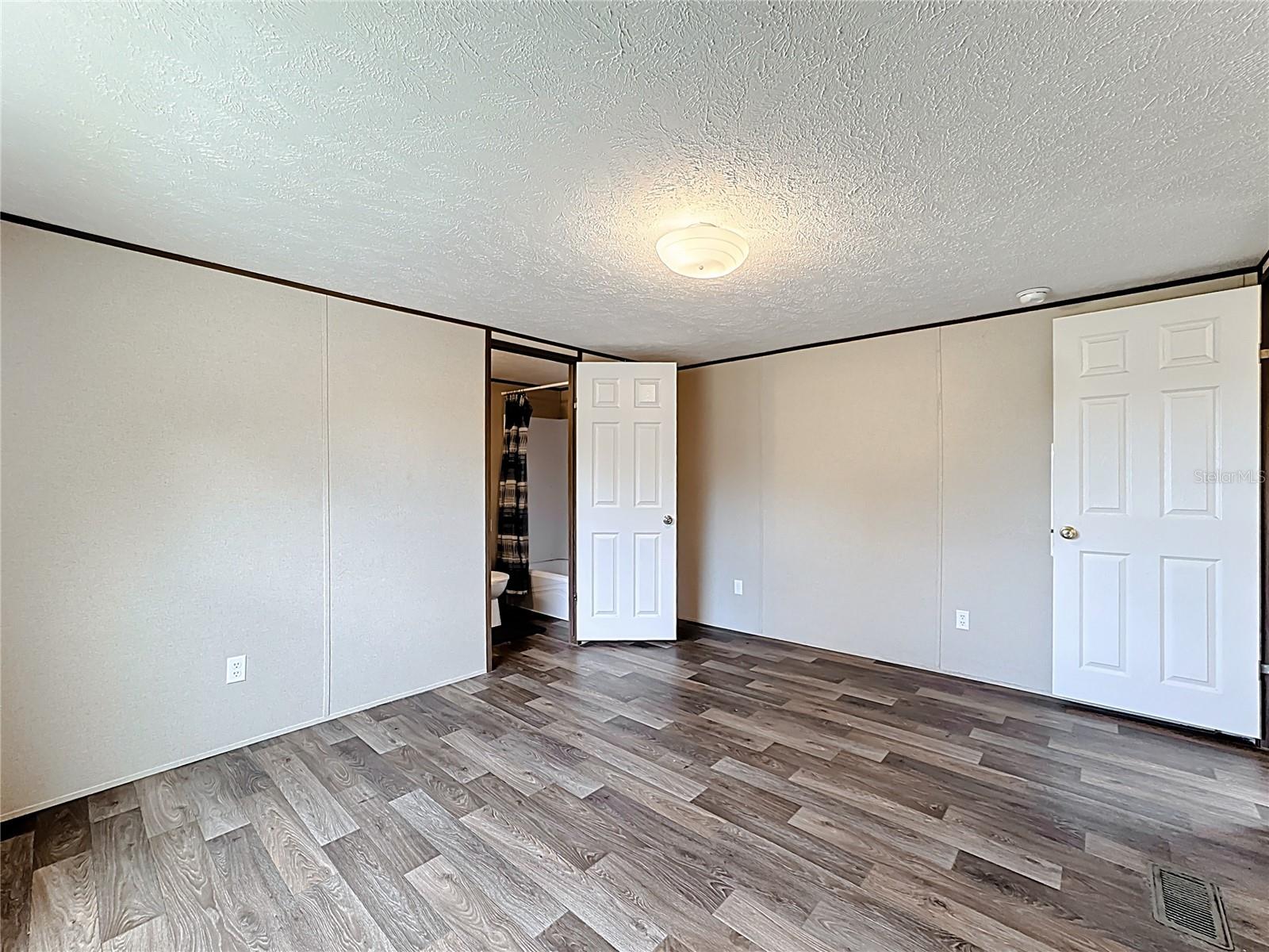 OCALA FOREST CAMPSITES PINETREE - Residential