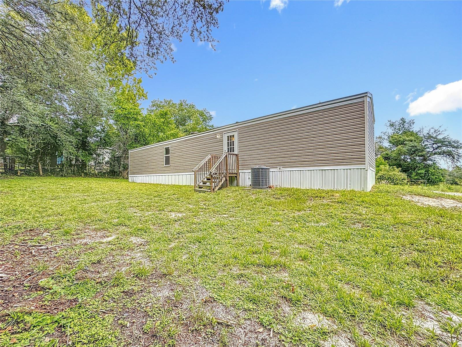 OCALA FOREST CAMPSITES PINETREE - Residential