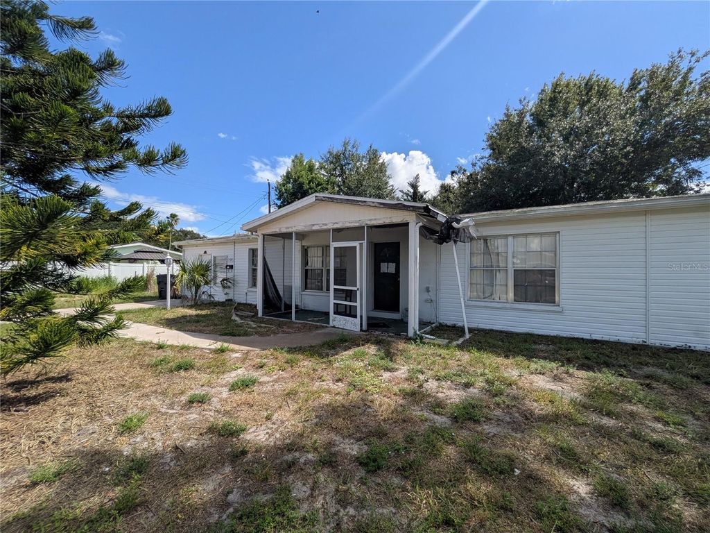 Photo of 1908 51st Avenue W, Bradenton, FL 34207 (MLS # O6371591)