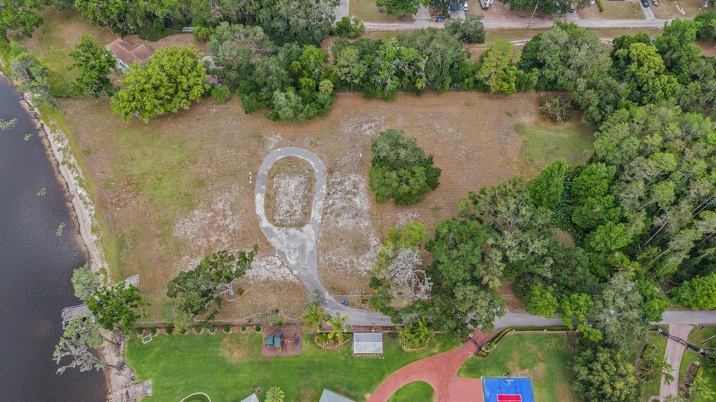 Photo of 215 Lake Brant Drive, Lutz, FL 33548 (MLS # TB8503793)