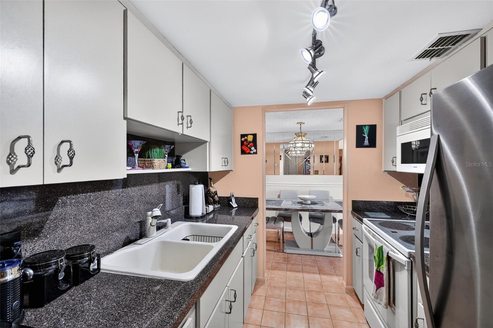 ROYAL RICHEY VILLAGE CONDO 02 - Residential