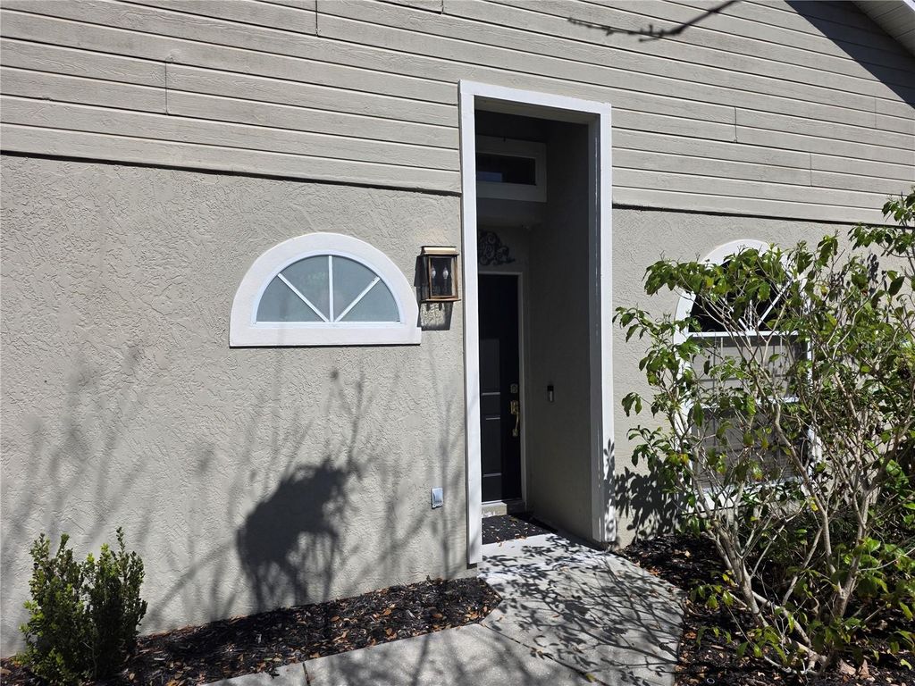 Photo of 7817 Geneva Lane, Sarasota, FL 34243 (MLS # A4683538)