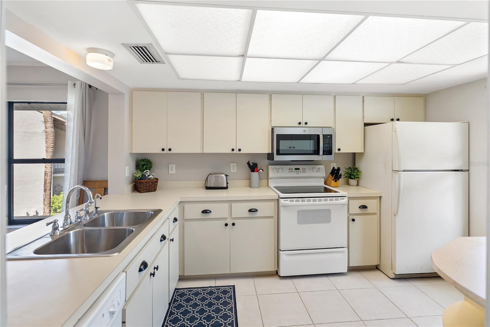 CHARTWELL GREEN - Residential