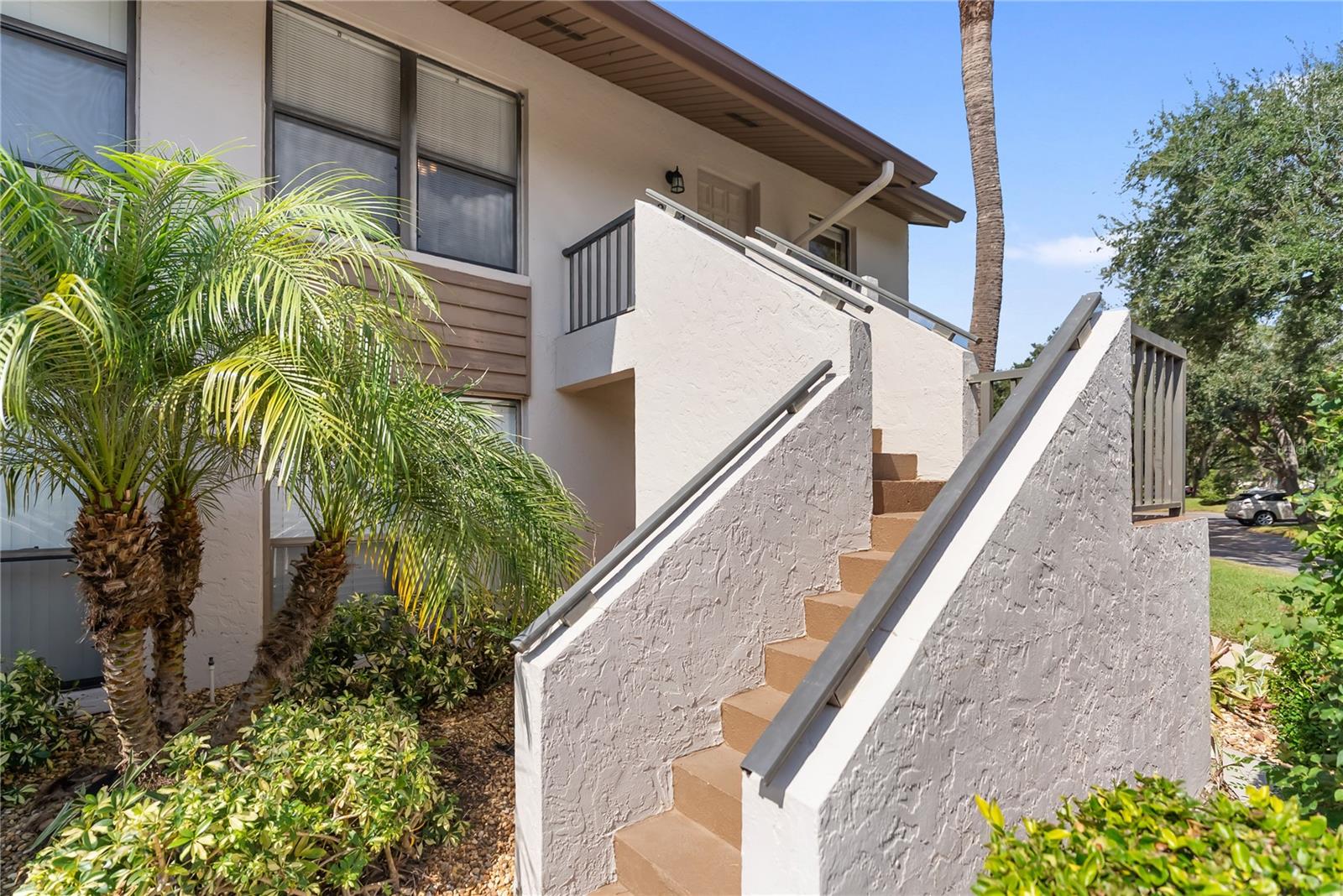 CHARTWELL GREEN - Residential