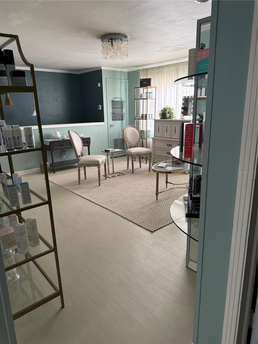 PARKLAND ESTATES REV - Commercial Sale