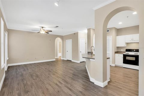 Condominium in ORLANDO FL 860 ORANGE AVENUE 4.jpg