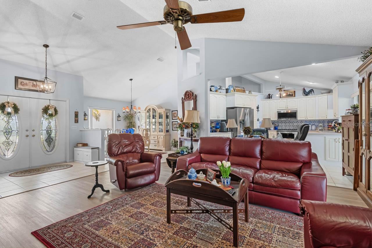 CALOOSA COUNTRY CLUB ESTATES U - Residential