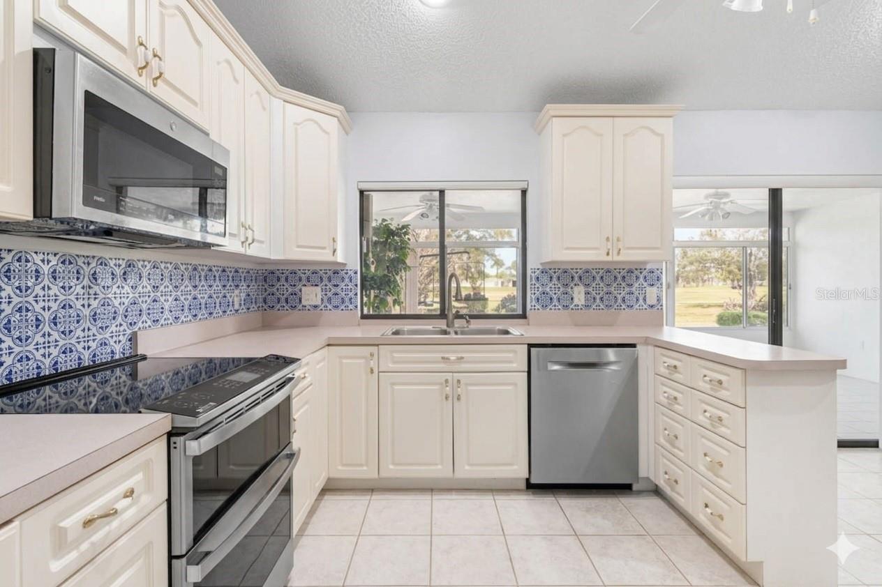 CALOOSA COUNTRY CLUB ESTATES U - Residential