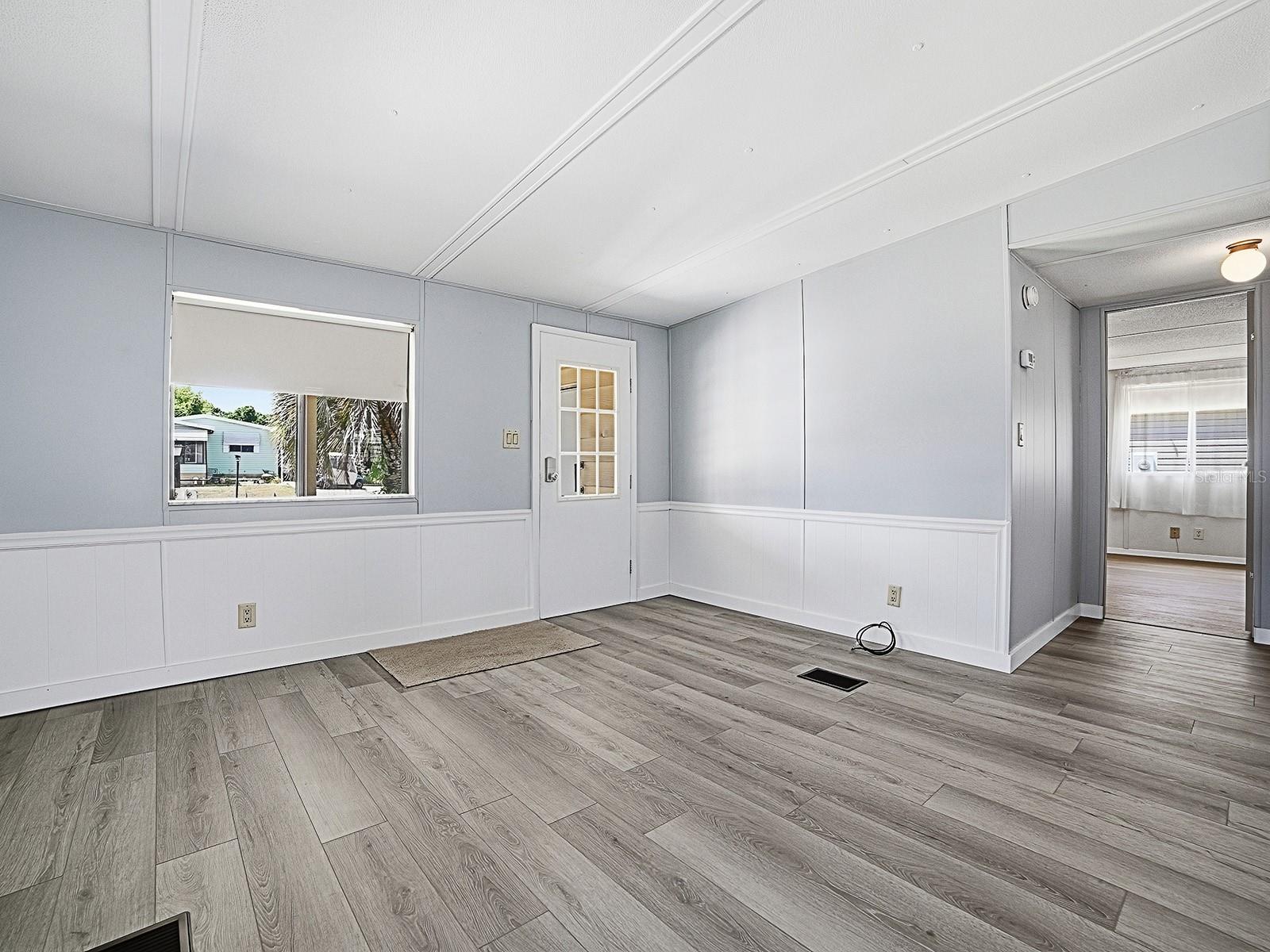 721 SHARON DRIVE
