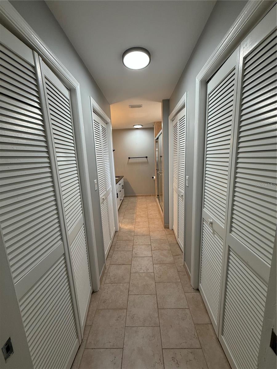 ELOISE WOODS LAKE RING UNIT - Residential