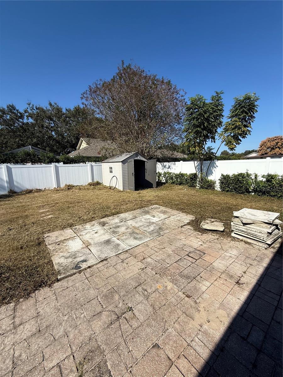 ELOISE WOODS LAKE RING UNIT - Residential