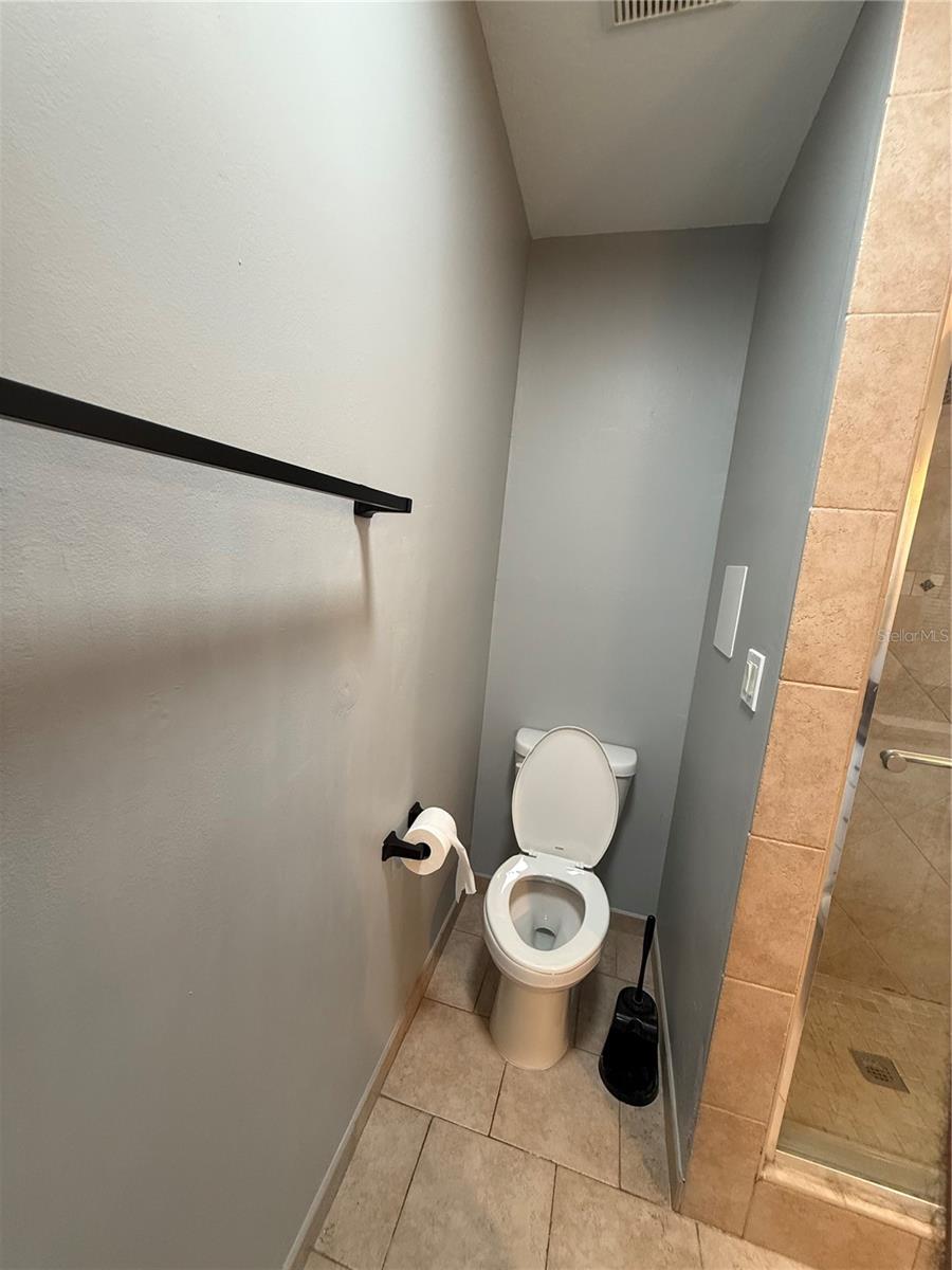 ELOISE WOODS LAKE RING UNIT - Residential