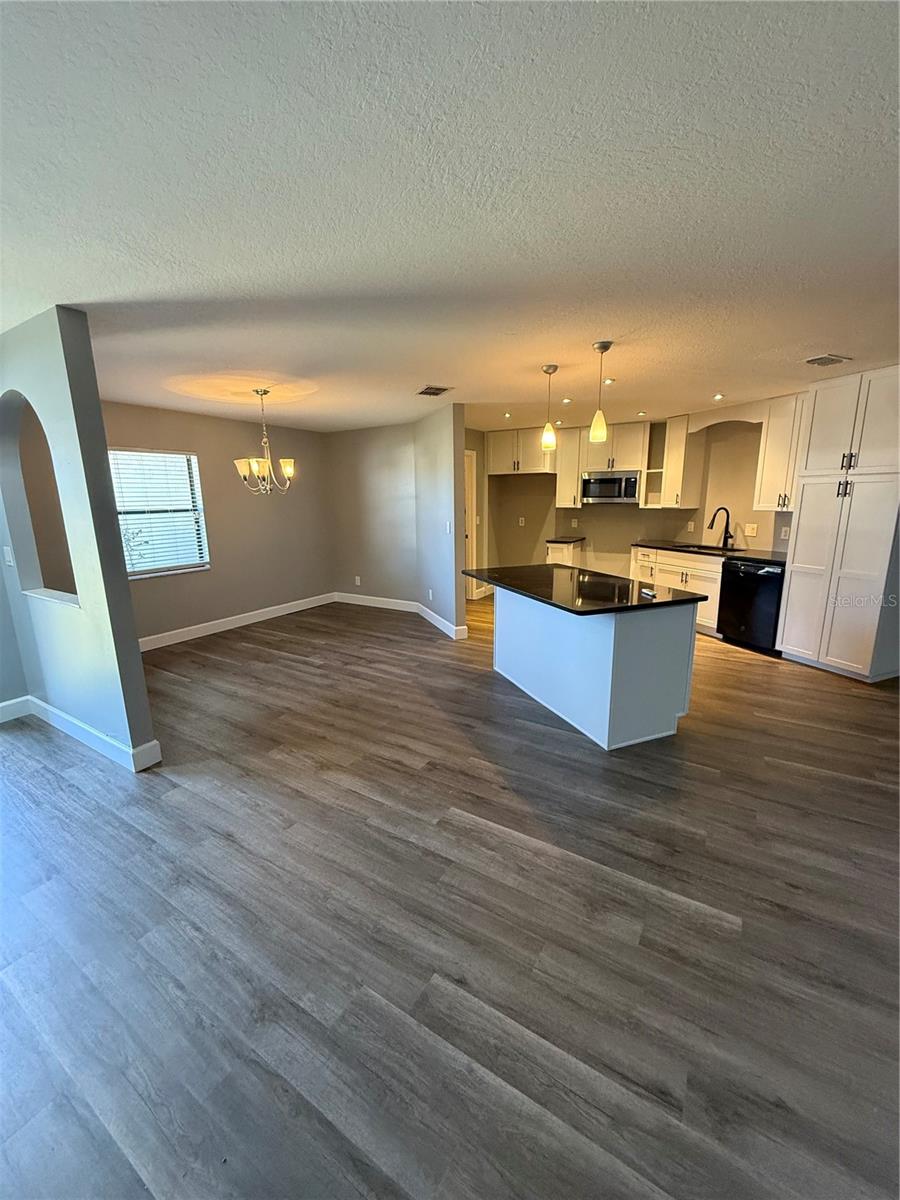 ELOISE WOODS LAKE RING UNIT - Residential