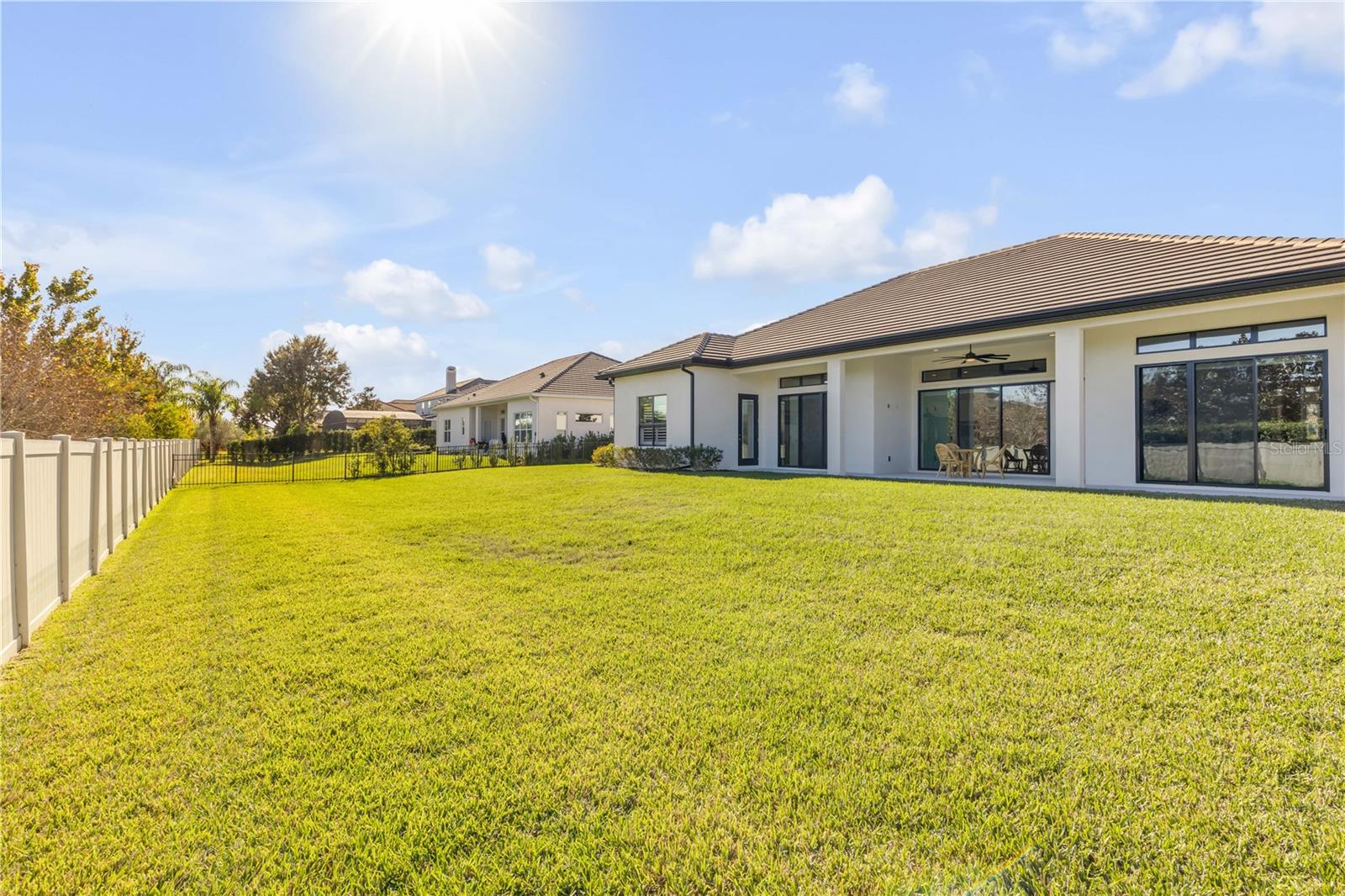MOUNT DORA LOCH LEVEN PH 05 - Residential