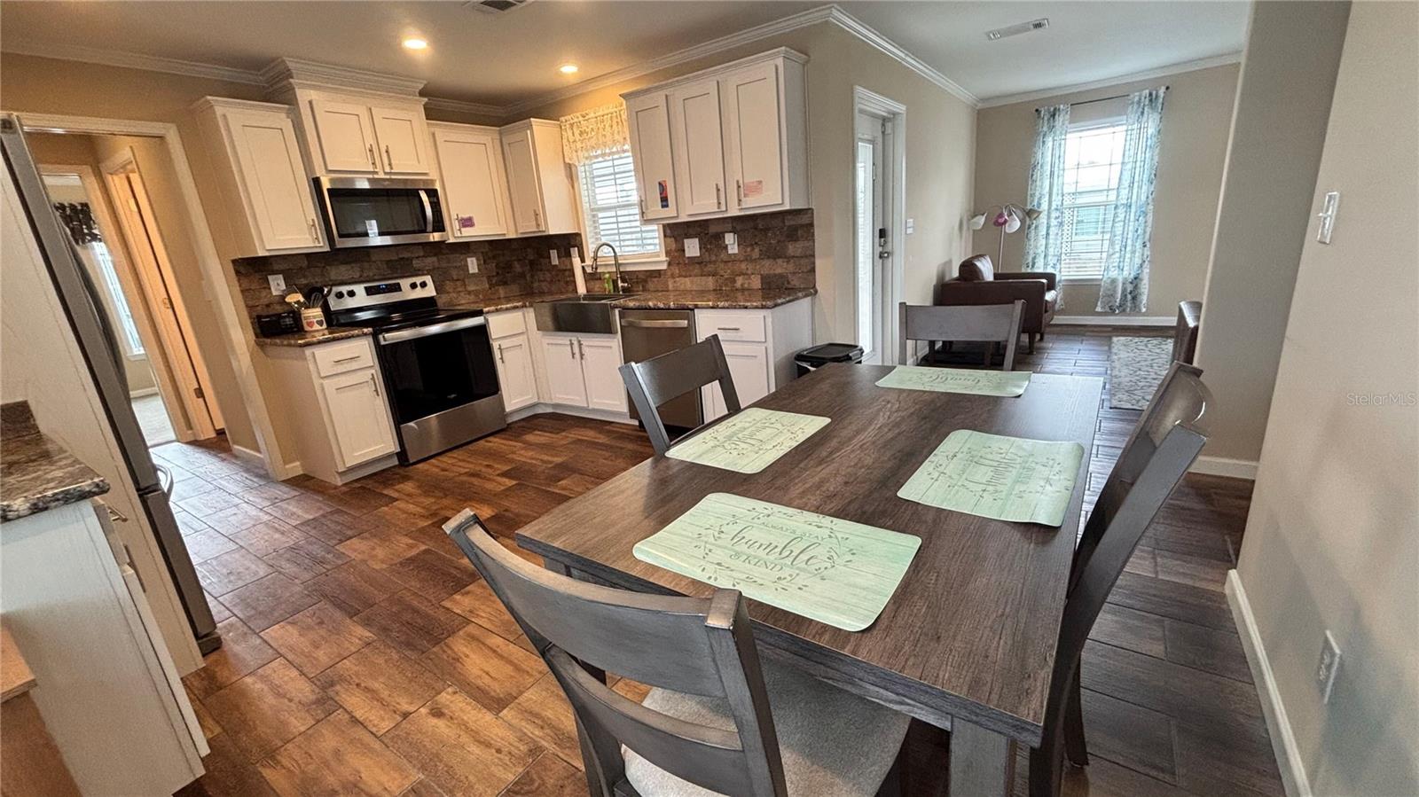 HWY ACRES TRACTS B-C-D - Residential