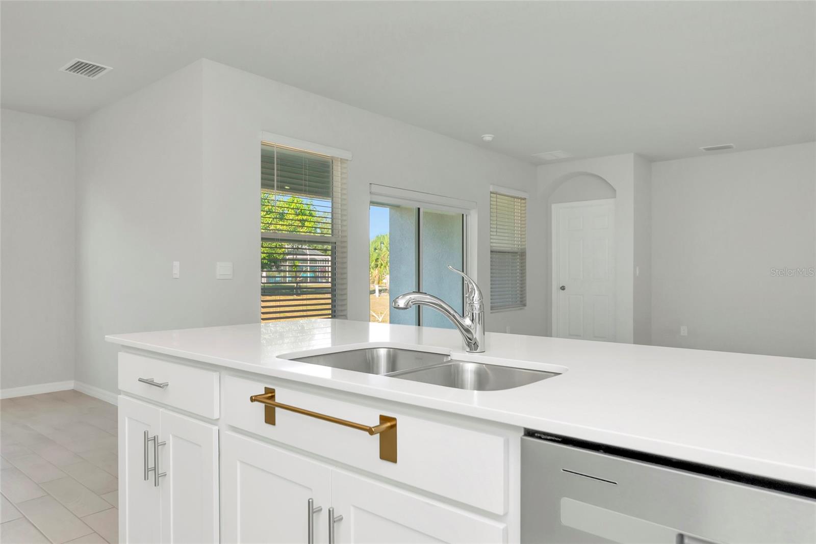 PUNTA GORDA ISLES SEC 20 - Residential