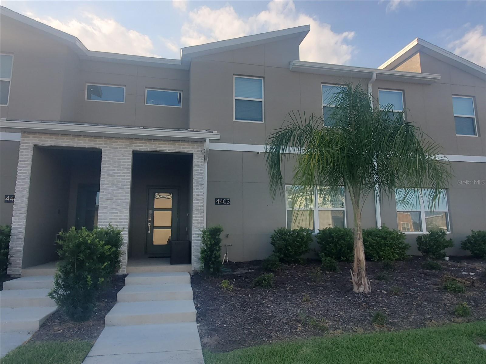 View KISSIMMEE, FL 34746 townhome