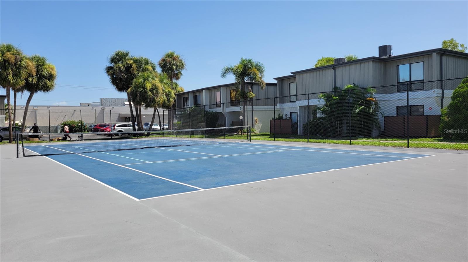 BENEVA RIDGE - Residential Lease