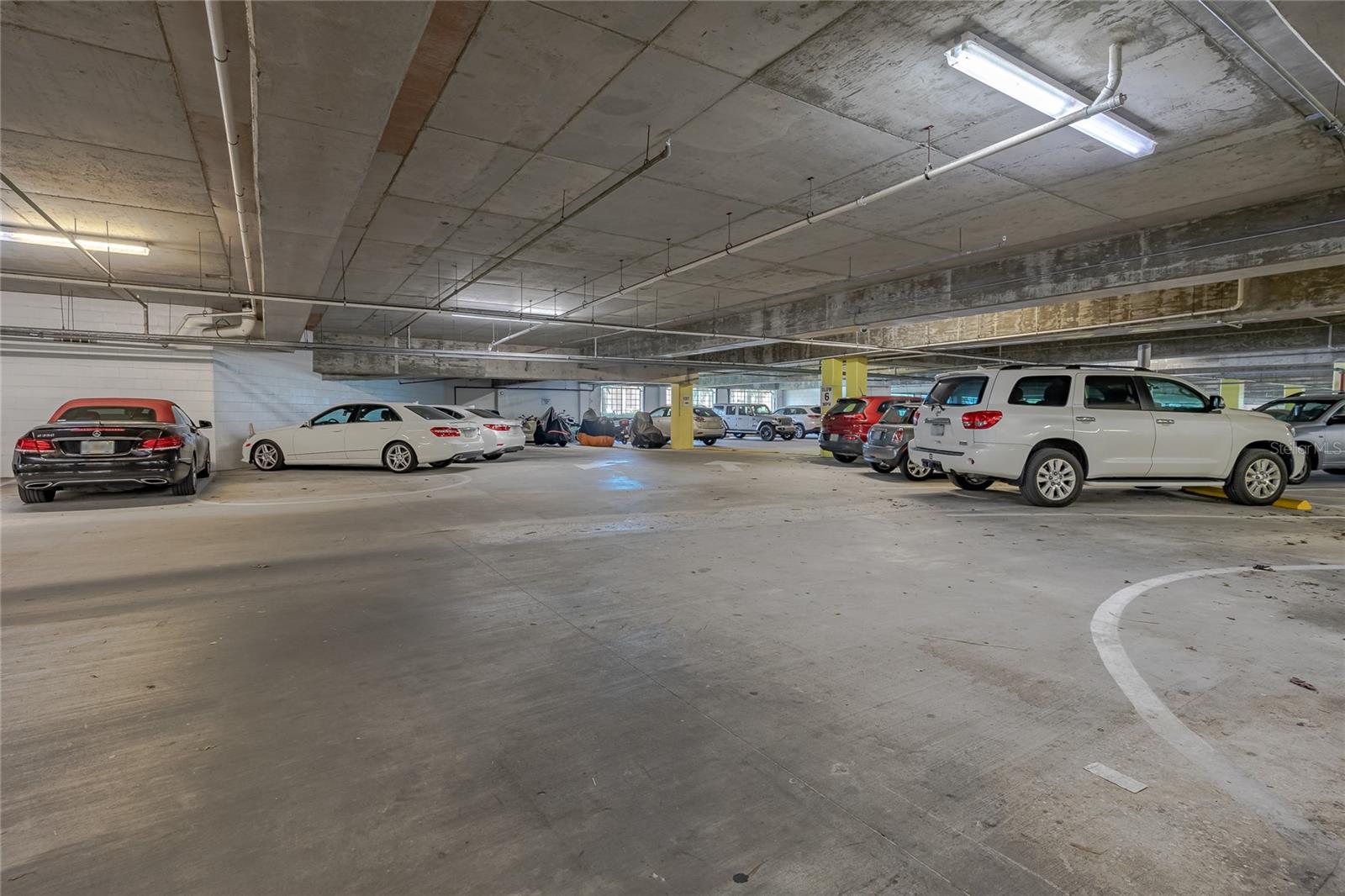 OCEANS GRAND CONDO - Residential