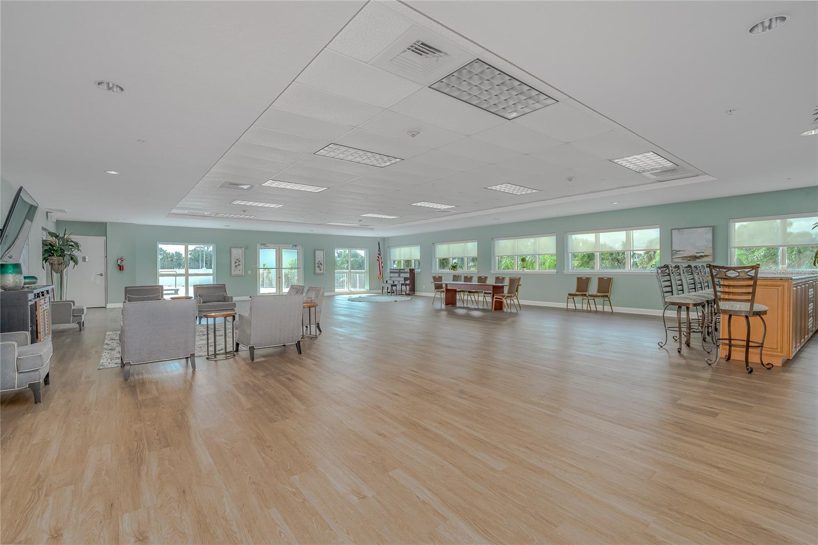 OCEANS GRAND CONDO - Residential