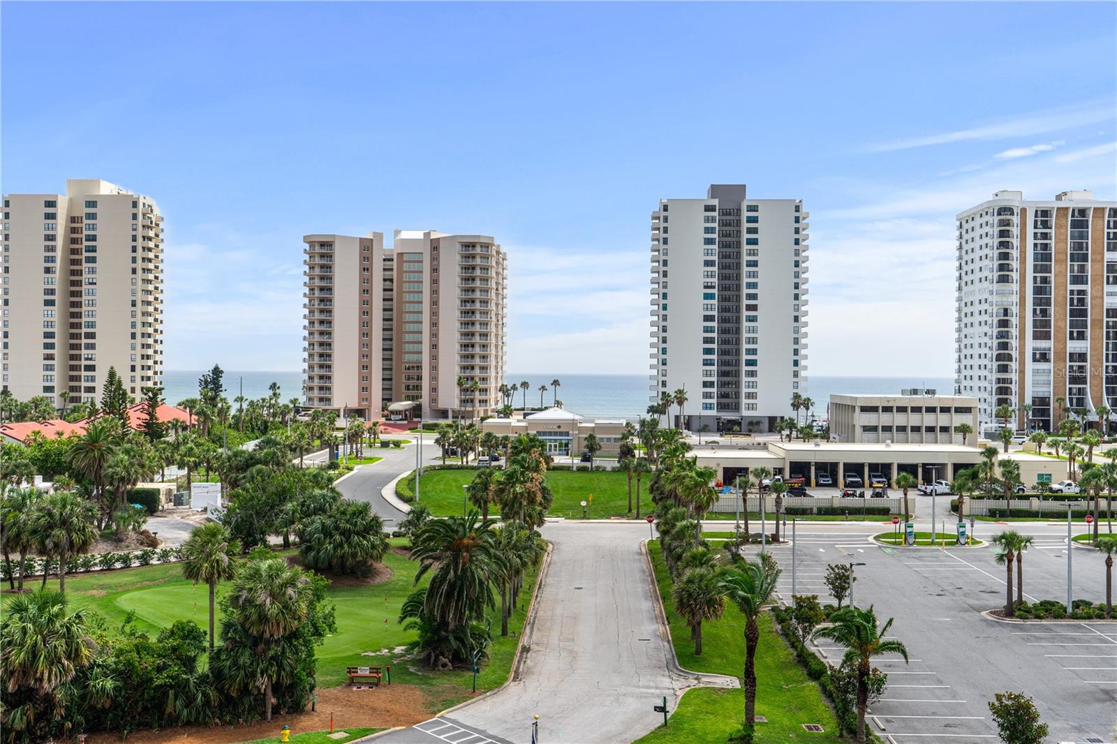 2 OCEANS WEST BOULEVARD 608