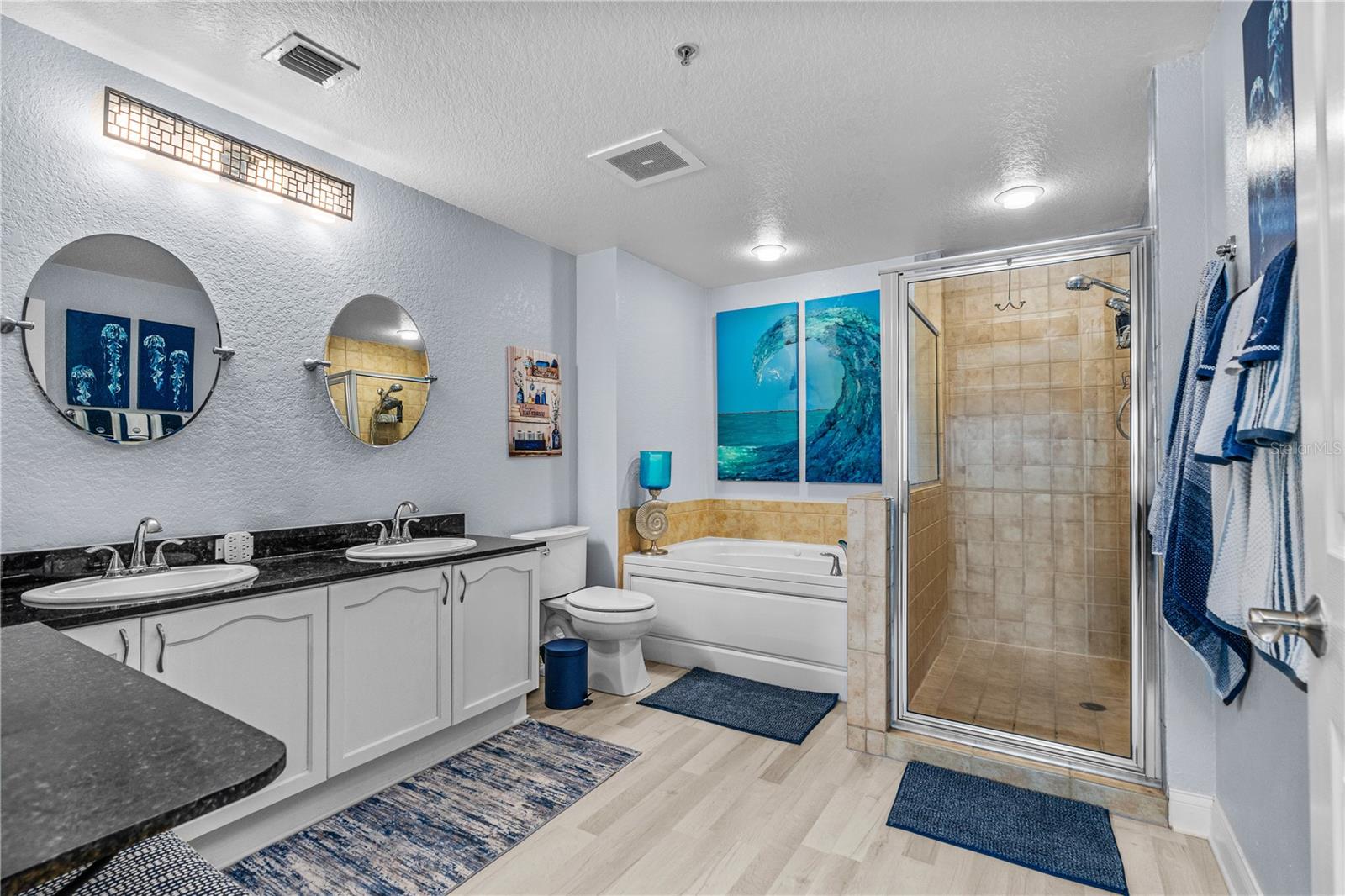 OCEANS GRAND CONDO - Residential