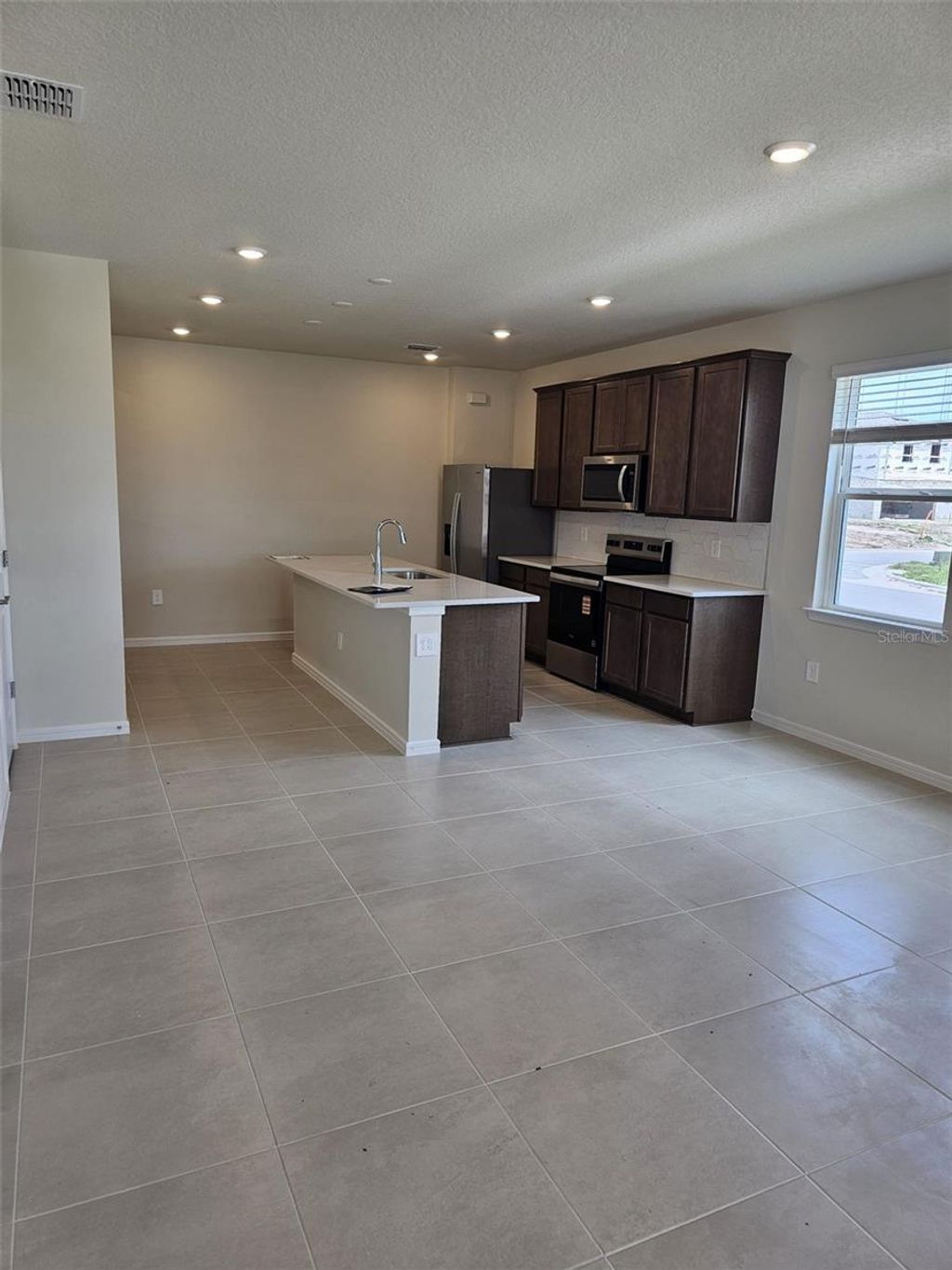 Photo of 2135 Southbury Drive, Kissimmee, FL 34744 (MLS # S5149218)