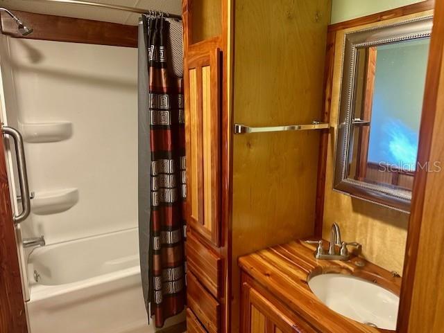 GRAY SQUIRREL ACRES - Residential