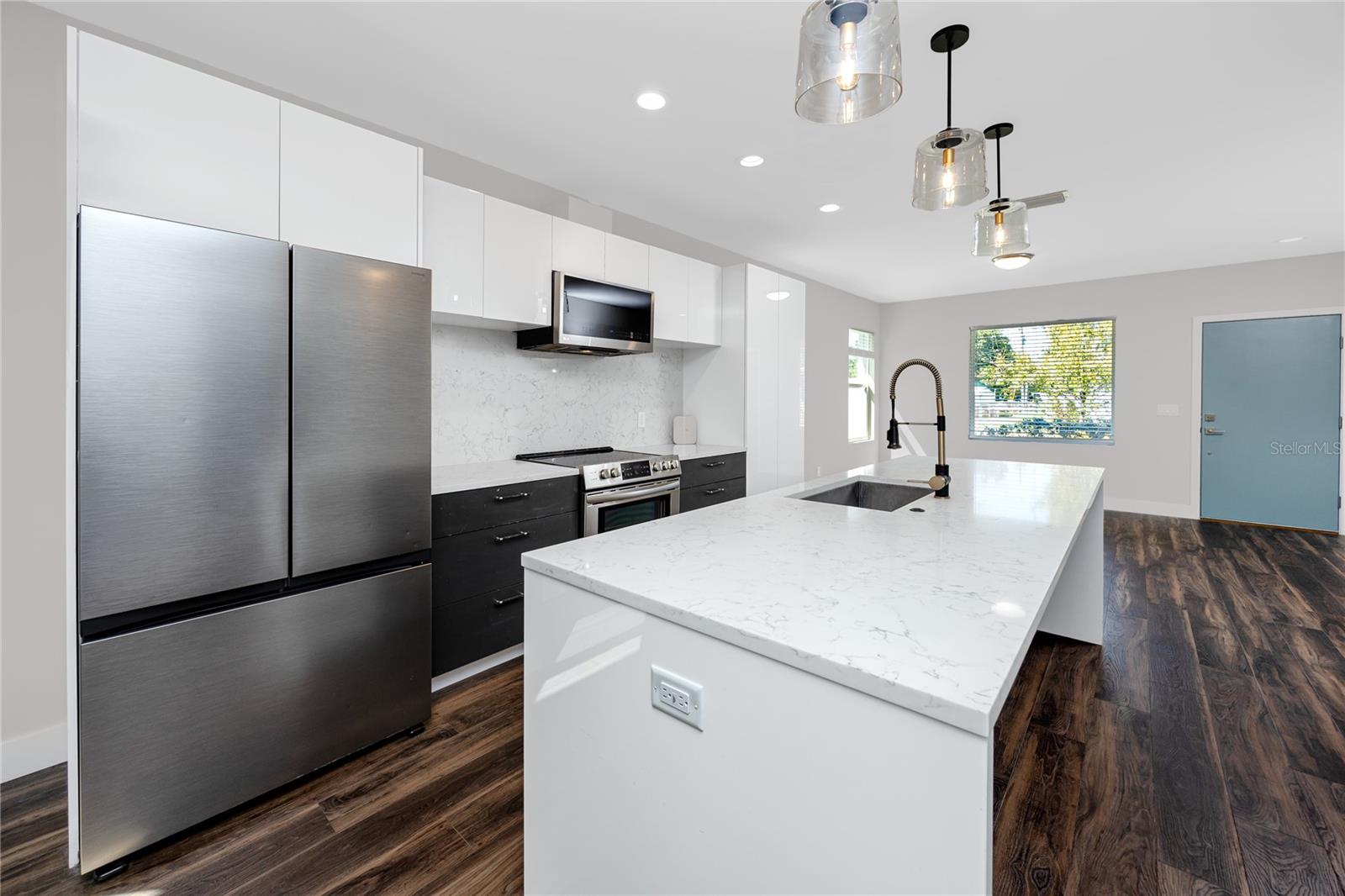 PASADENA HEIGHTS - Residential Lease