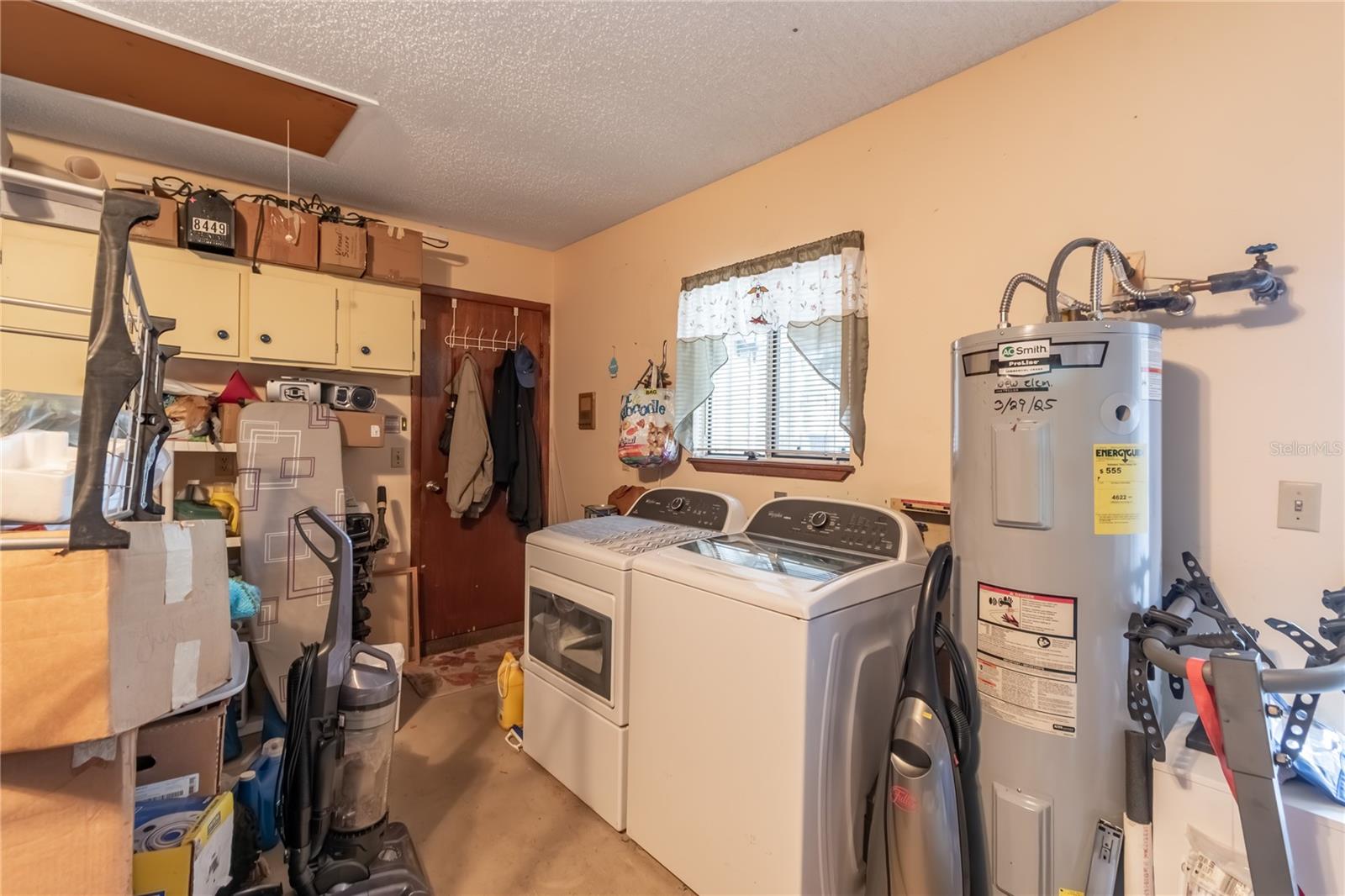 PALM CAY - Residential