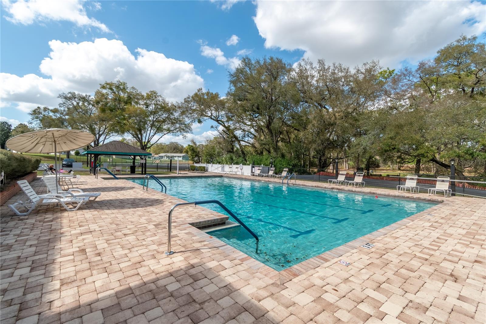 PALM CAY - Residential