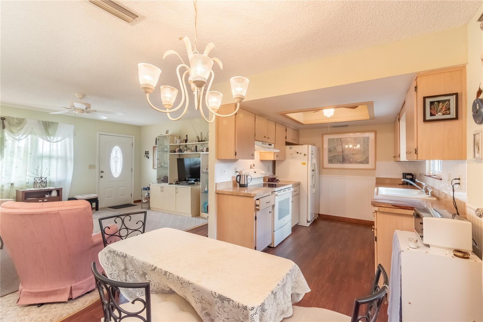 PALM CAY - Residential