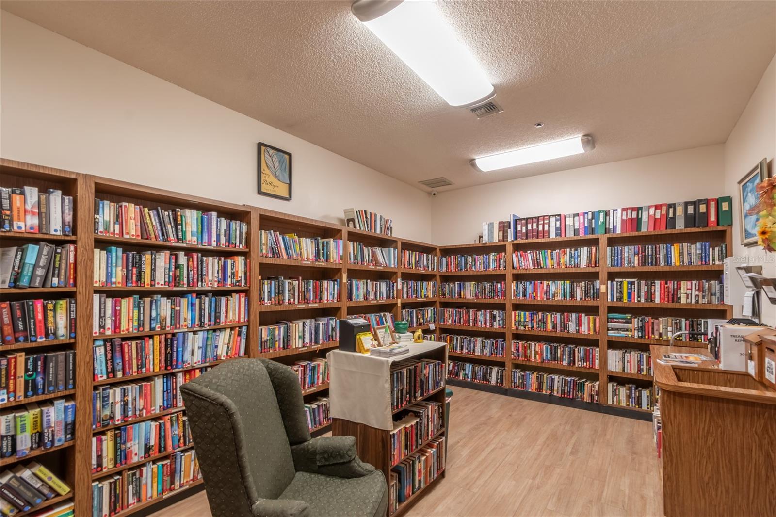 PALM CAY - Residential