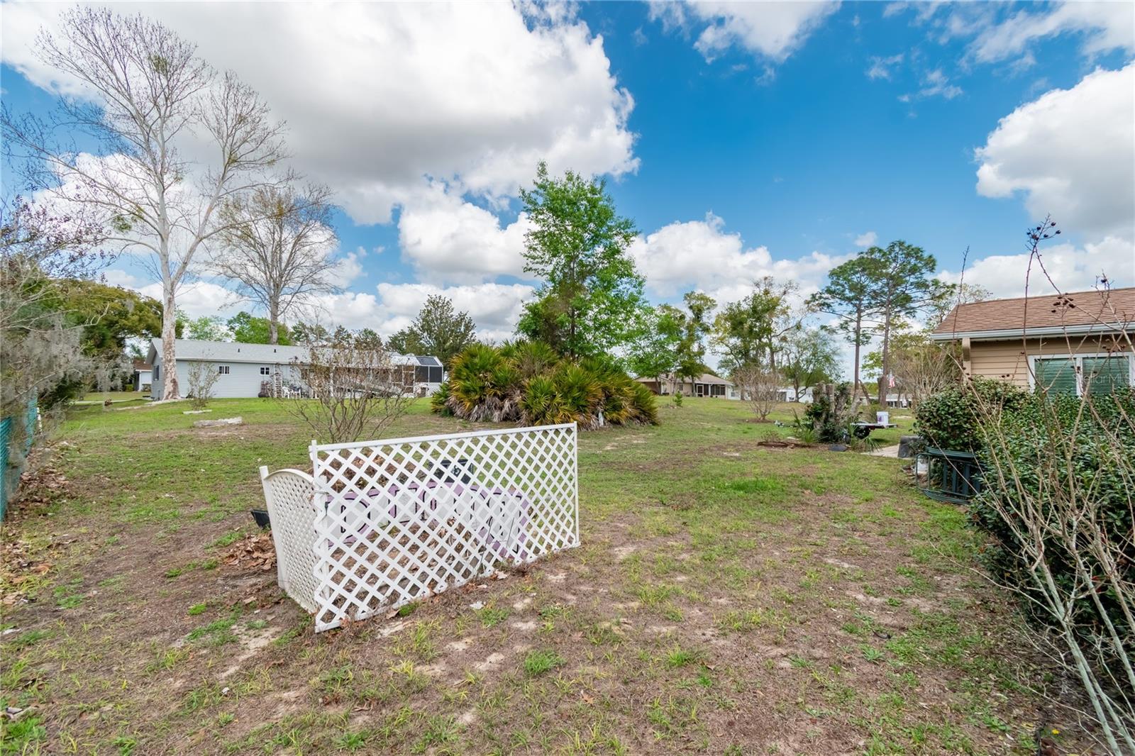 PALM CAY - Residential